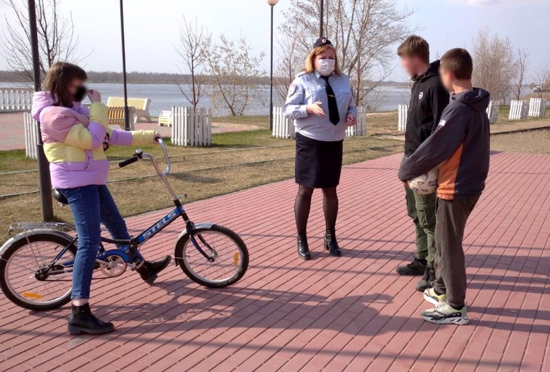 Новости 26 сайт. Жители Астрахани фото. Жители Астрахани. Март астраханцы гуляют.
